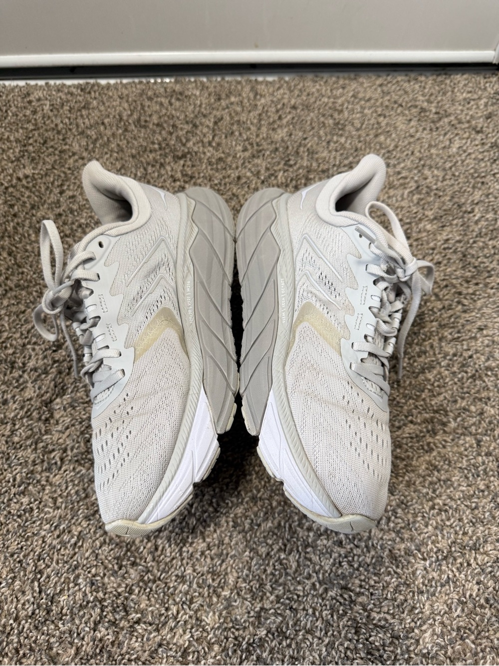 Hoka arahi 5 Neutral Running Sneakers in Light Beige and White - Picture 3 of 7